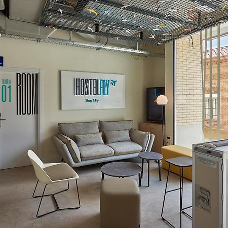 Hostelfly Madri Exterior foto