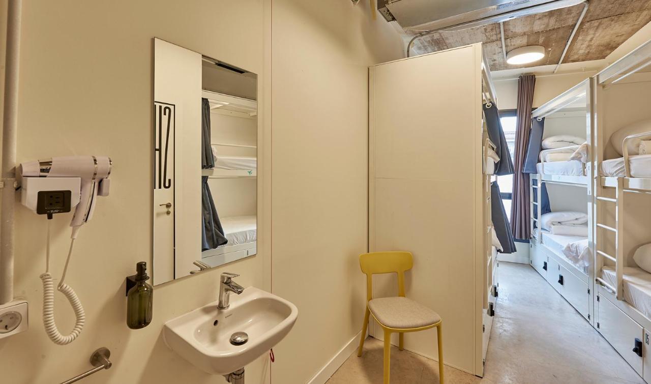 Hostelfly Madri Exterior foto