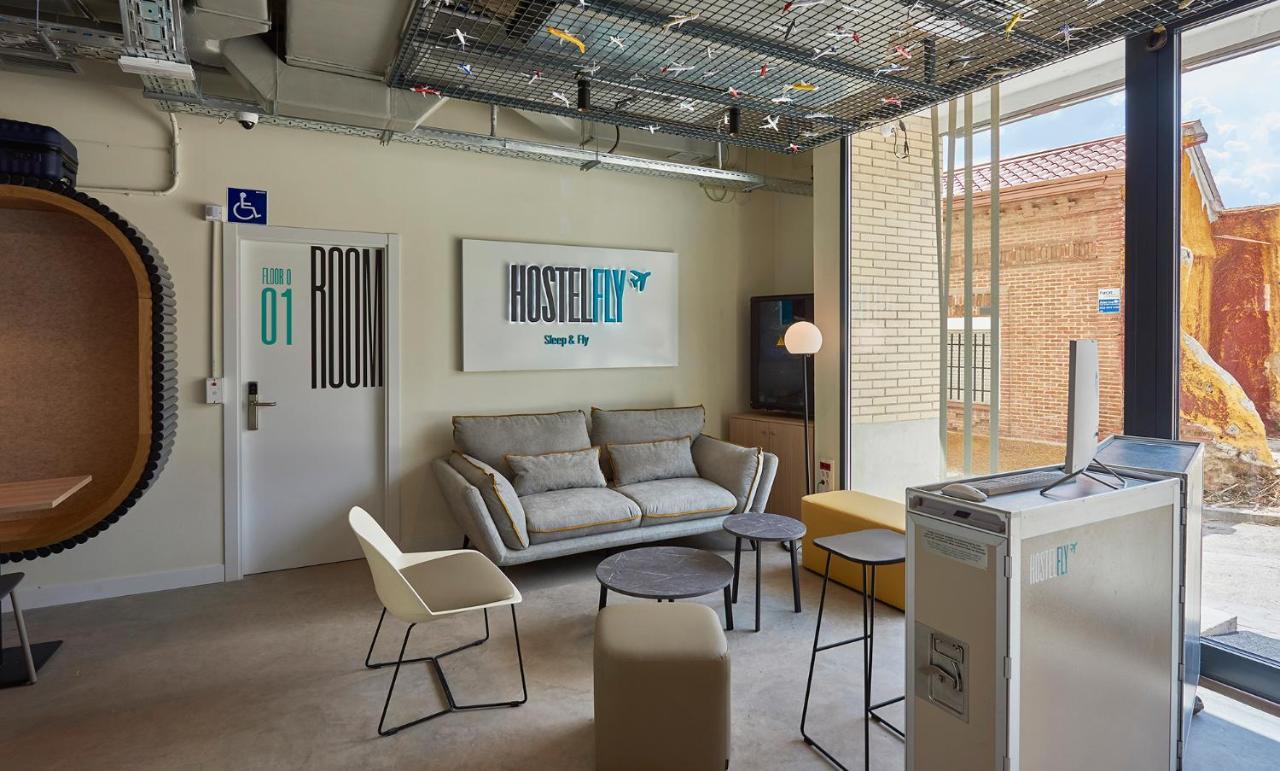 Hostelfly Madri Exterior foto
